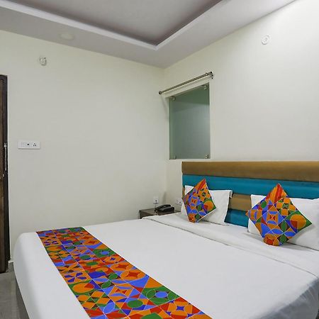 Fabhotel Sm Palace Chinhat Exterior foto